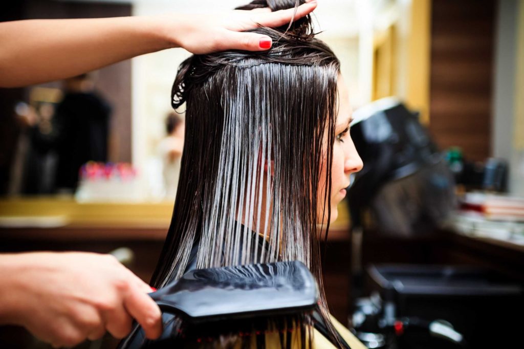 Процедуры для волос в салонах красоты